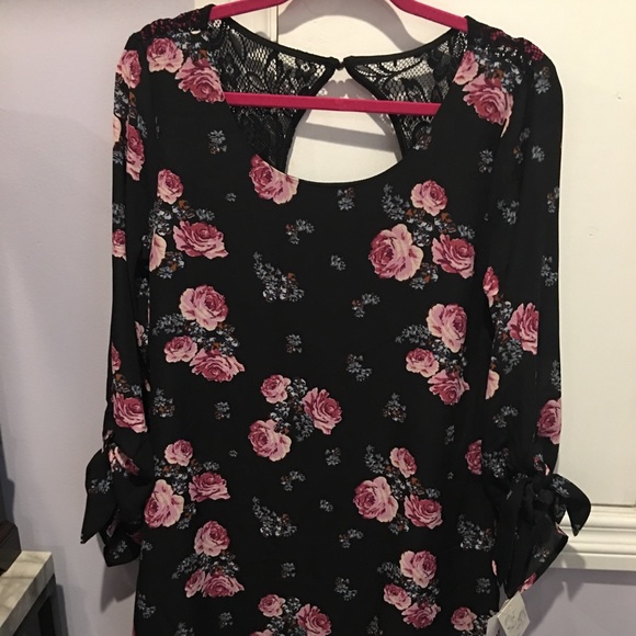 🎁💕🖤New Floral Dress🖤💕🎁 - Picture 3 of 8